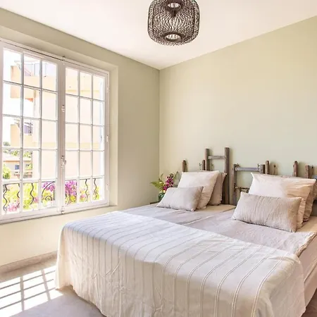 Apartman Newly Renovated Villa Antibes