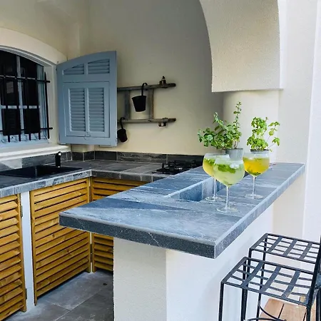 Newly Renovated Villa Apartman *