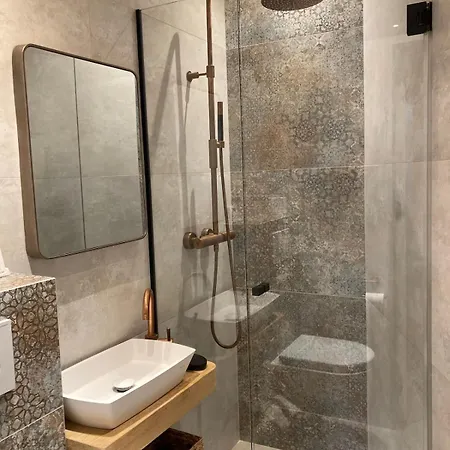 Newly Renovated Villa Apartman Antibes
